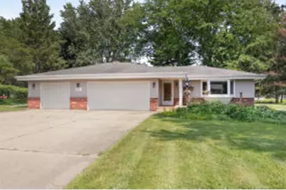 W332N5524  Linden Cir, Merton, WI 53058 - Photo 1