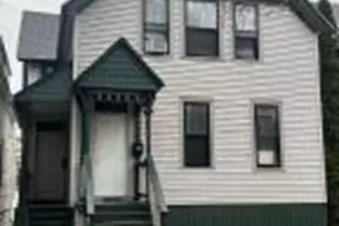 2515 N Bartlett Ave, Milwaukee, WI 53211 - Photo 1