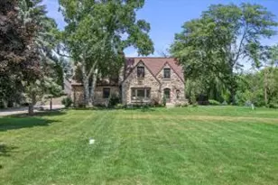 626 W Fairy Chasm Rd, Bayside, WI 53217 - Photo 1