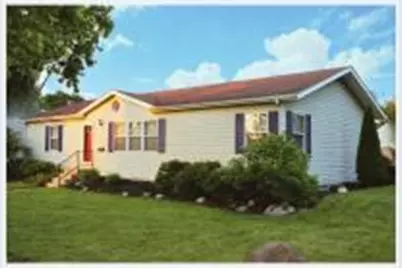 927  State St, Racine, WI 53182 - Photo 1