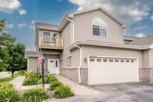 W197N17058 Stonewall Dr, Jackson, WI 53037 - Photo 1