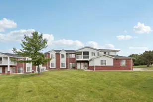 8580 Lexington Pl, Pleasant Prairie, WI 53158 - Photo 1