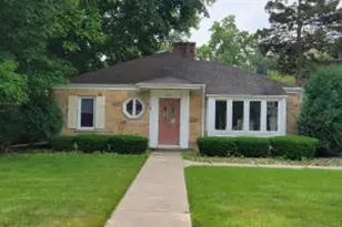 614 E Walworth Ave, Delavan, WI 53115 - Photo 1
