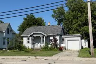 332 S Main St, Mishicot, WI 54228 - Photo 1