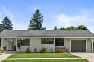 2712 N 25th St, Sheboygan, WI 53083 - Photo 1