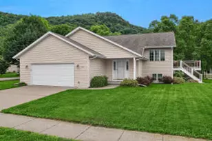 4115 Fairway St, La Crosse, WI 54601 - Photo 1