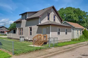 1227 George St, La Crosse, WI 54603 - Photo 1