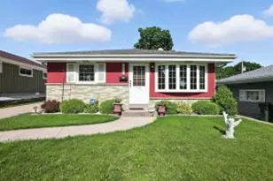 2427 S 93rd St, West Allis, WI 53227 - Photo 1