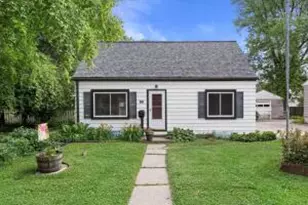 321 Palmer St, Waukesha, WI 53188 - Photo 1