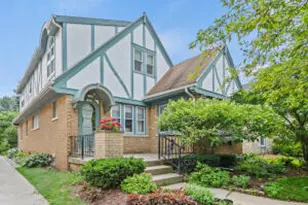 5822 N Bay Ridge Ave, Whitefish Bay, WI 53217 - Photo 1