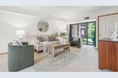 1600 W Green Tree B Rd, Glendale, WI 53209 - Photo 1