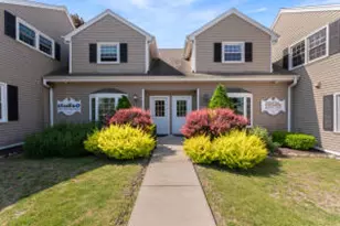 w156n11377 Pilgrim Rd, Germantown, WI 53022 - Photo 1