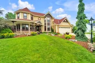 N59W24415 Eagle Ridge Ct, Sussex, WI 53089 - Photo 1