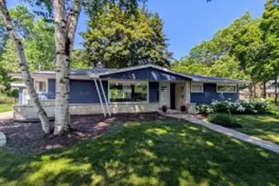 W57N793 Hawthorne Ave, Cedarburg, WI 53012 - Photo 1