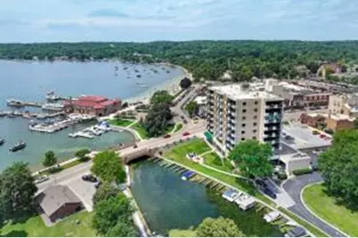 101  Broad St, Lake Geneva, WI 53147 - Photo 1