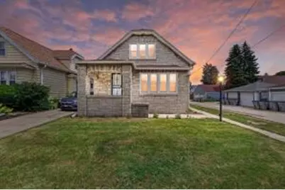 2612 S 20th St, Milwaukee, WI 53215 - Photo 1