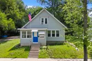 81 S Blain St, Oconomowoc, WI 53066 - Photo 1