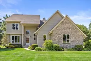 18525 Brookridge Dr, Brookfield, WI 53045 - Photo 1