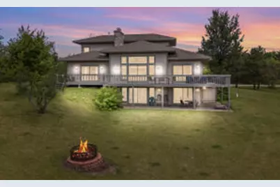 5009  Fox Knoll Ln, Richfield, WI 53017 - Photo 1