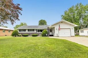 937 S Maiden Ln, Shawano, WI 54166 - Photo 1