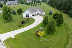 4224 Meadow Lark Ln, Richfield, WI 53033 - Photo 1