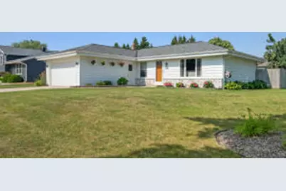 8465 S Woodvale Dr, Oak Creek, WI 53154 - Photo 1