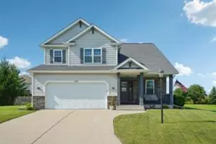 230 Lincolnshire Pl, Wales, WI 53183 - Photo 1