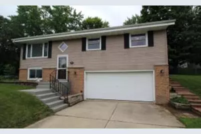 1825 N 18th Ave, West Bend, WI 53090 - Photo 1