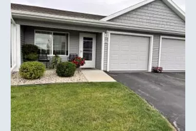 1327 S Wilson Ave, Hartford, WI 53027 - Photo 1