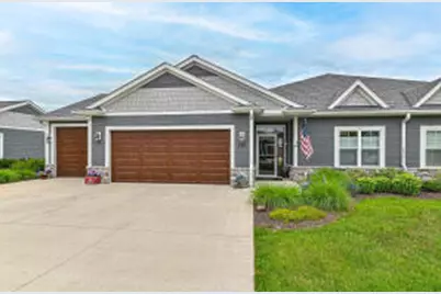 123  Phantom Lake Ct, Mukwonago, WI 53149 - Photo 1