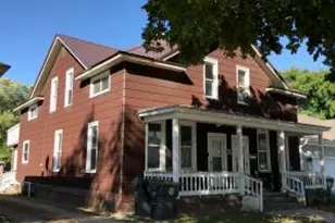 706 6th St, La Crosse, WI 54601 - Photo 1