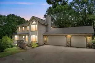 464 Caernarvon Rd, Wales, WI 53183 - Photo 1