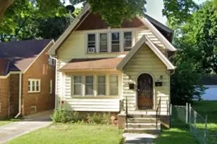 3905 W Sheridan Ave Ave, Milwaukee, WI 53209 - Photo 1