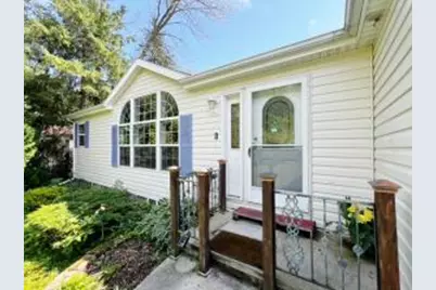 343  24th St, Two Rivers, WI 54241 - Photo 1