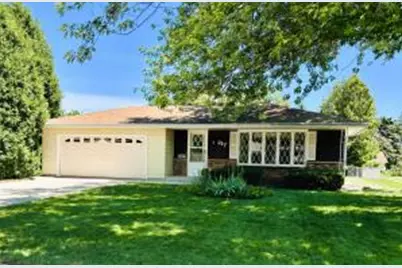 217 S Pershing St, Howards Grove, WI 53083 - Photo 1