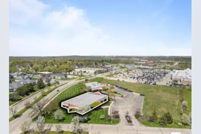 751  Geneva Pkwy, Lake Geneva, WI 53147 - Photo 1