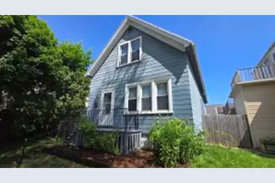 708 E Locust St, Milwaukee, WI 53212 - Photo 1