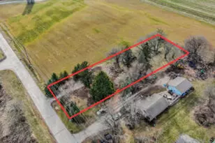 3911 Campbell Trace, Delafield, WI 53029 - Photo 1