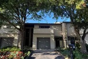 955 Armour Rd, Oconomowoc, WI 53066 - Photo 1