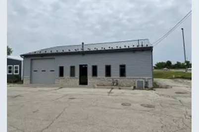 400 W Sunset Dr, Waukesha, WI 53186 - Photo 1