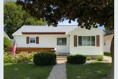1423 S 31st St, Manitowoc, WI 54220 - Photo 1