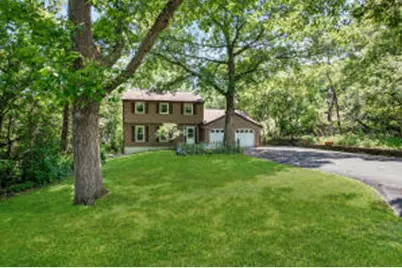 N53W30509  Arrowhead Dr, Merton, WI 53029 - Photo 1