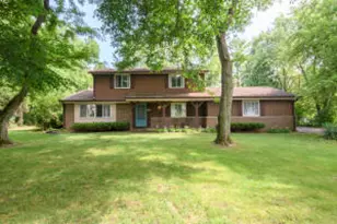 19885 W Pinecrest Ln, New Berlin, WI 53146 - Photo 1