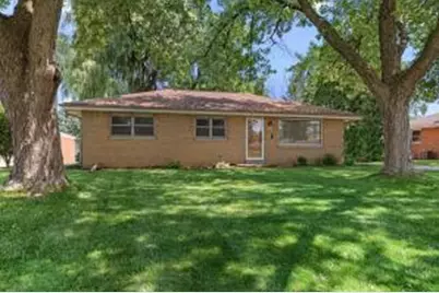 4582 S 62nd St, Greenfield, WI 53220 - Photo 1