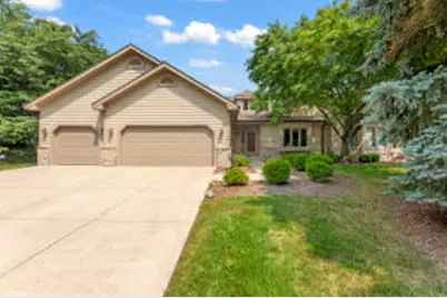 N18W28978  Golf Ridge S -, Delafield, WI 53072 - Photo 1