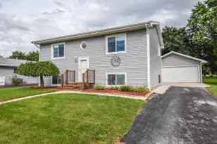 743 Foxtrail Cir, Burlington, WI 53105 - Photo 1