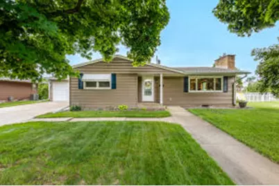 2210  Sisson Dr, La Crosse, WI 54601 - Photo 1