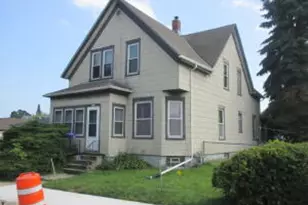 427 Michigan Ave, South Milwaukee, WI 53172 - Photo 1