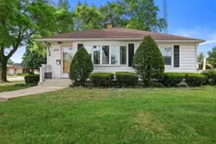 1803 32nd St, Kenosha, WI 53140 - Photo 1