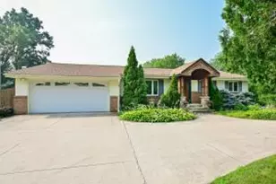 8211 W Evergreen Rd, Mequon, WI 53097 - Photo 1